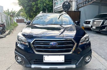 White Subaru Outback 2017 for sale in Manual