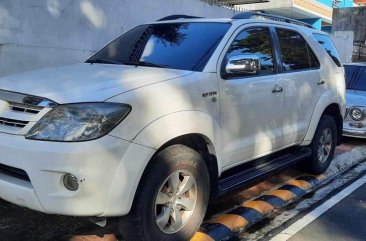 Sell White 2007 Toyota Fortuner in Marikina