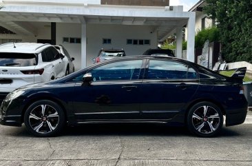 Sell White 2009 Honda Civic in Muntinlupa