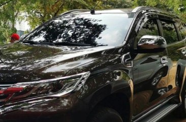 Sell White 2018 Mitsubishi Montero in Las Piñas