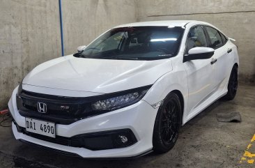 White Honda Civic 2018 for sale in Caloocan