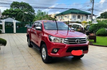 Selling White Toyota Hilux 2020 in Quezon City