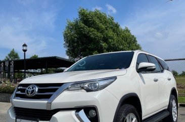 Sell White 2023 Toyota Hilux in Muntinlupa