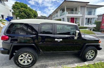 Selling White Toyota Fj Cruiser 2017 in Quezon City