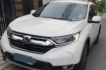 Selling White Honda Cr-V 2018 in Parañaque