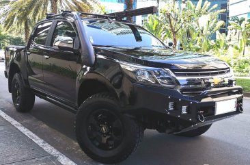 White Chevrolet Colorado 2019 for sale in Manila