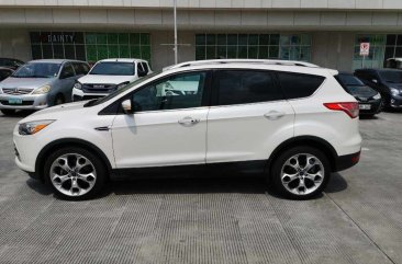 Selling White Ford Escape 2015 in Quezon City