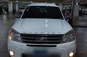 Selling White Ford Everest 2013 in Taguig