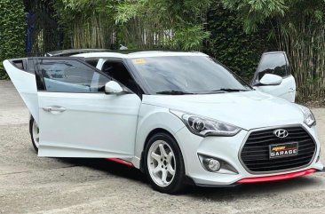 White Hyundai Veloster 2017 for sale in Manila