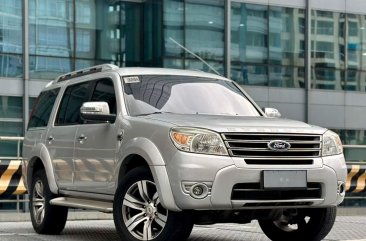 White Ford Everest 2012 for sale in Automatic