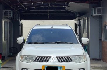 Sell White 2013 Mitsubishi Montero in Manila