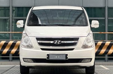 Sell White 2015 Hyundai Starex in Makati