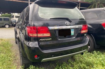 Selling White Toyota Fortuner 2006 in Pasig