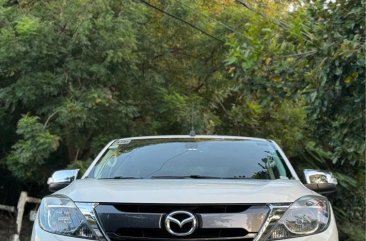 White Mazda 3 2019 for sale in Automatic