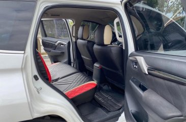 White Mitsubishi Montero sport 2017 for sale in 