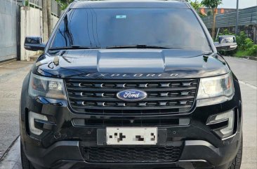 White Ford Explorer 2017 for sale in Manila