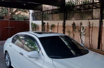 White Honda Accord 2013 for sale in Pasay