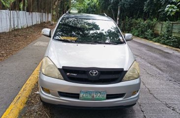 White Toyota Innova 2006 for sale in 