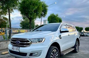 White Ford Everest 2020 for sale in Automatic