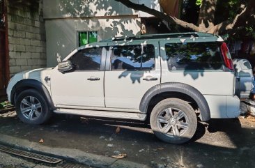 Sell White 2011 Ford Everest in Manila