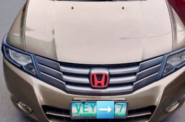 Selling White Honda City 2010 in Lucena