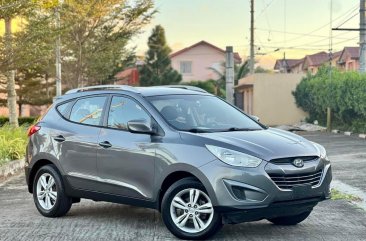 White Hyundai Tucson 2010 for sale in 