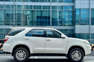 2010 Toyota Fortuner in Makati, Metro Manila