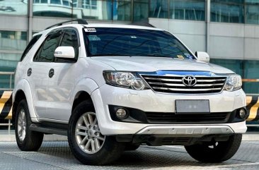 Selling White Toyota Fortuner 2012 in Makati