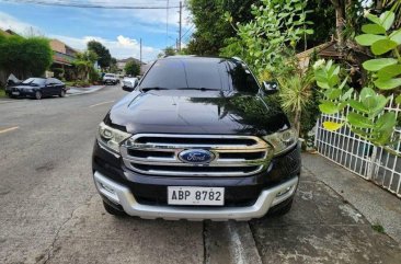 Selling White Ford Everest 2016 in Muntinlupa