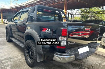 Sell White 2015 Chevrolet Colorado in Mandaue