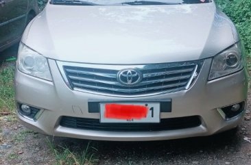 White Toyota Camry 2011 for sale in Taytay