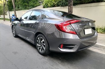 Sell White 2017 Honda Civic in Manila