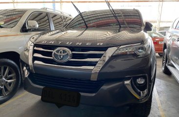 Selling White Toyota Fortuner 2018 in Pasig