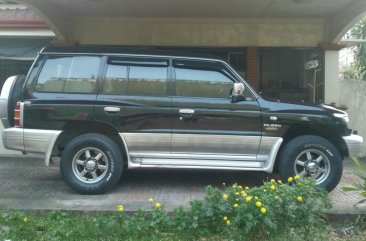 Selling White Mitsubishi Pajero 2001 in Mandaluyong