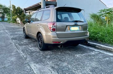 White Subaru Forester 2009 for sale in Automatic