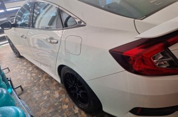 Sell White 2018 Honda Civic in Caloocan