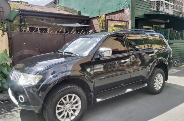 White Mitsubishi Montero 2009 for sale in Quezon City