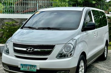 White Hyundai Grand starex 2014 for sale in Parañaque