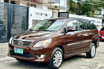 Selling White Toyota Innova 2013 in Pasig