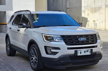 Pearl White Ford Explorer 2016 for sale in Manila