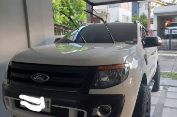 Selling White Ford Ranger 2020 in Calamba