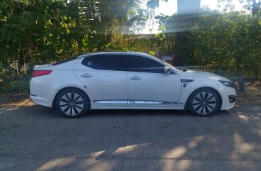 Selling White Kia Panoramic 2013 in Taytay