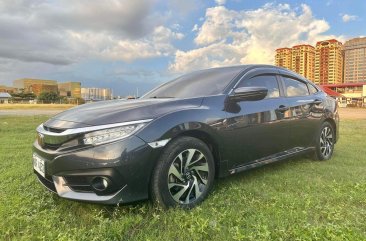 Sell Green 2018 Honda Civic in Manila