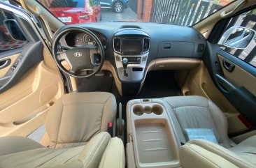 Sell White 2019 Hyundai Grand starex in Pasig