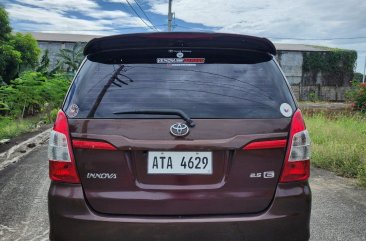 White Toyota Innova 2015 for sale in 