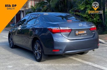 Selling White Toyota Altis 2019 in Manila