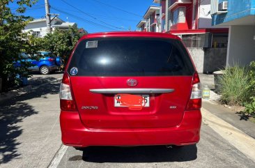 Selling White Toyota Innova 2015 in Makati