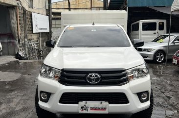 White Toyota Hilux 2016 for sale in Manual