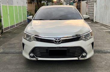 Pearl White Toyota Camry 2015 for sale in Automatic