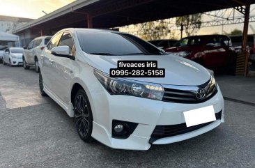 Sell White 2015 Toyota Corolla altis in Mandaue